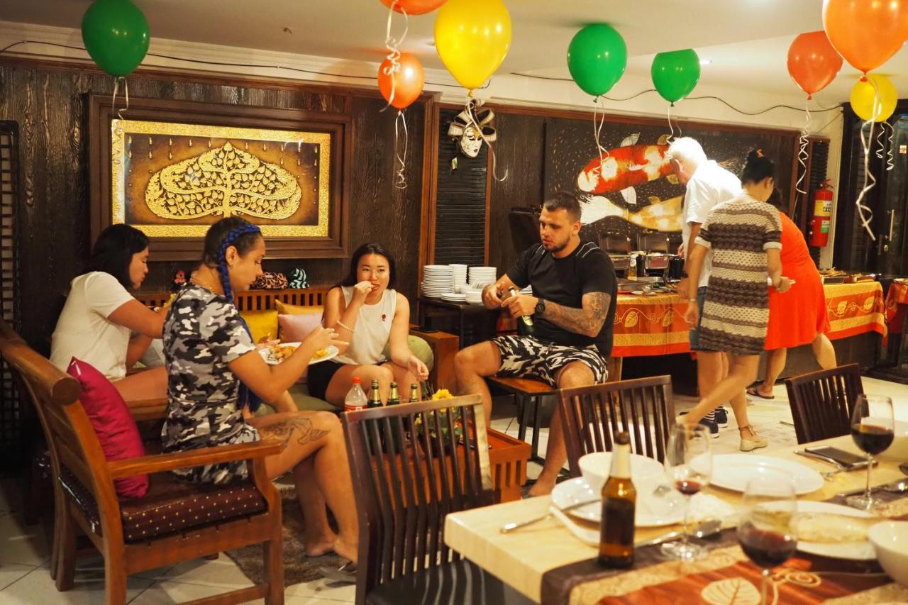 Hotel Sky Silk Decoration House Patong Exterior foto