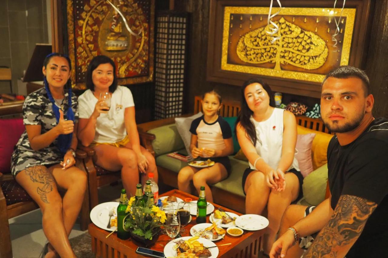 Hotel Sky Silk Decoration House Patong Exterior foto