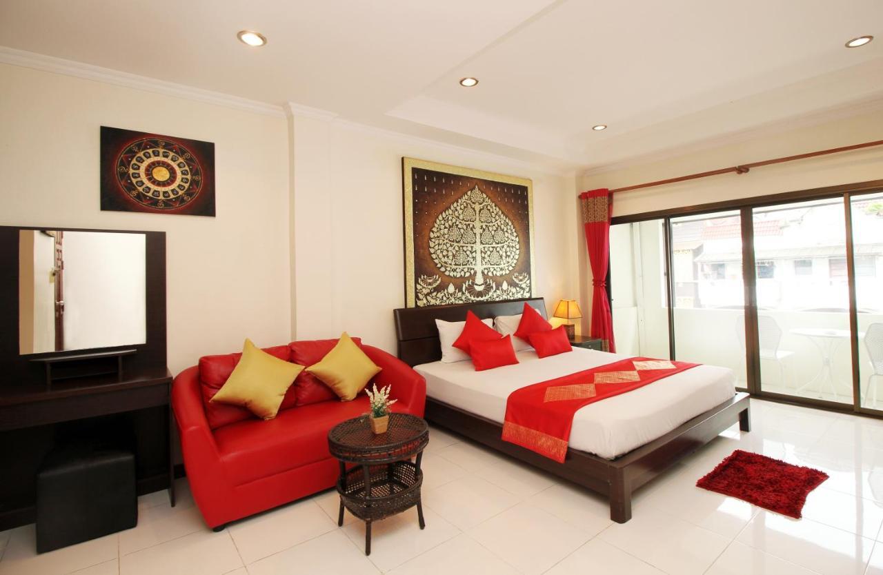 Hotel Sky Silk Decoration House Patong Exterior foto