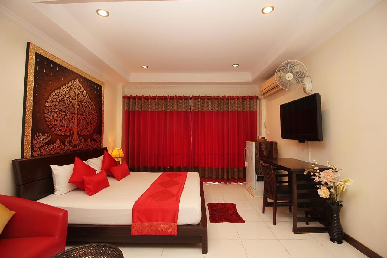 Hotel Sky Silk Decoration House Patong Exterior foto