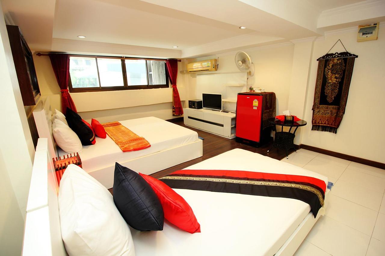 Hotel Sky Silk Decoration House Patong Exterior foto