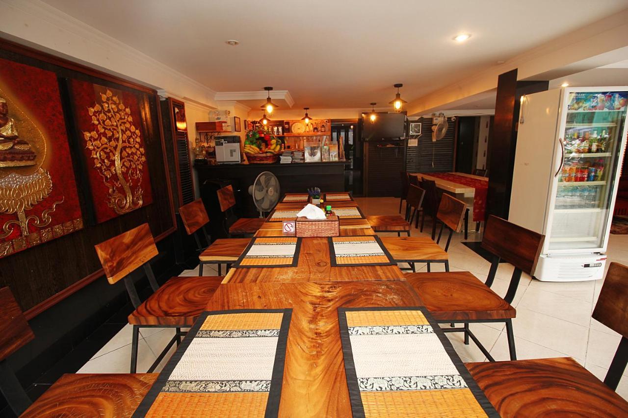 Hotel Sky Silk Decoration House Patong Exterior foto