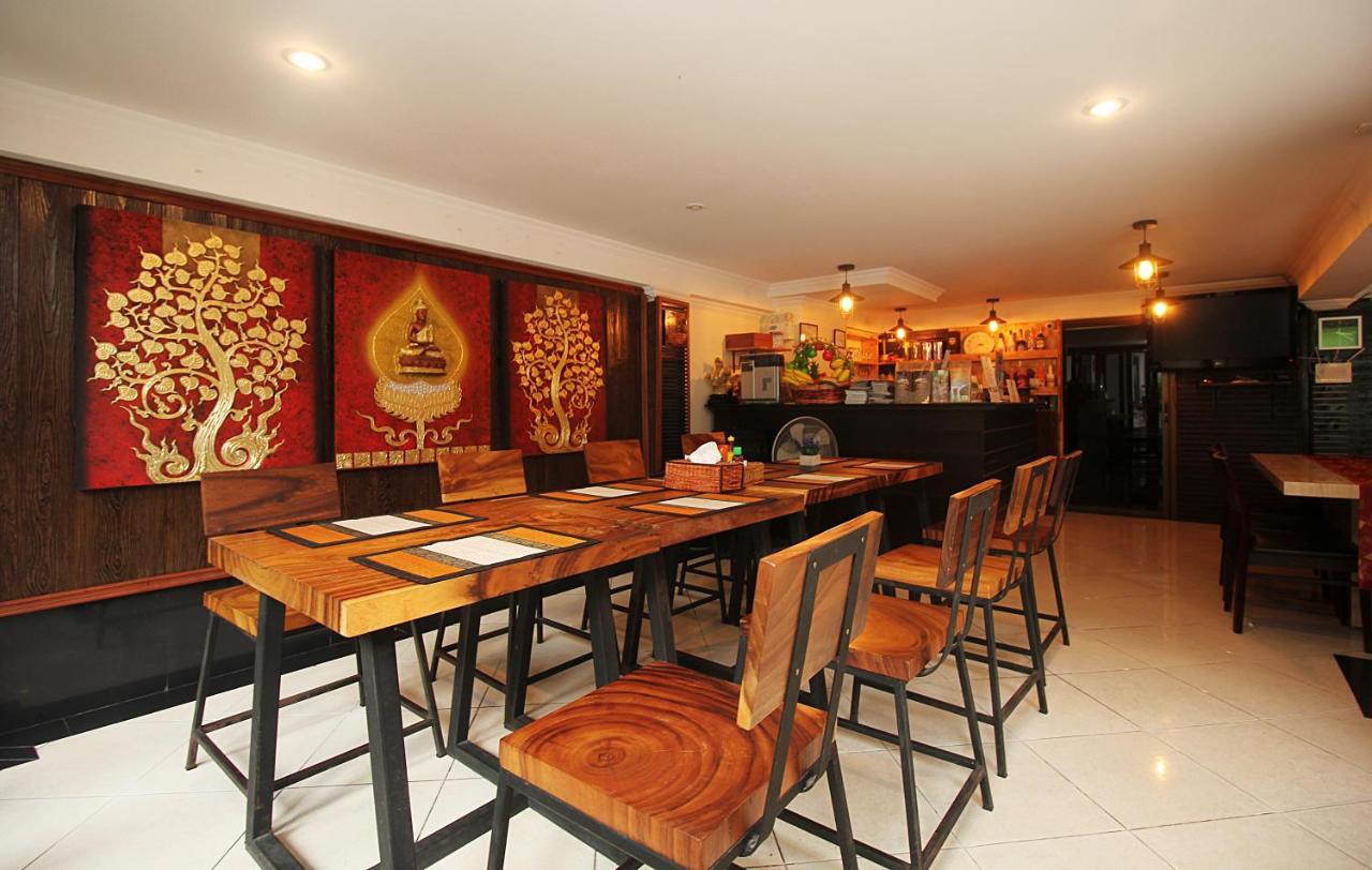 Hotel Sky Silk Decoration House Patong Exterior foto